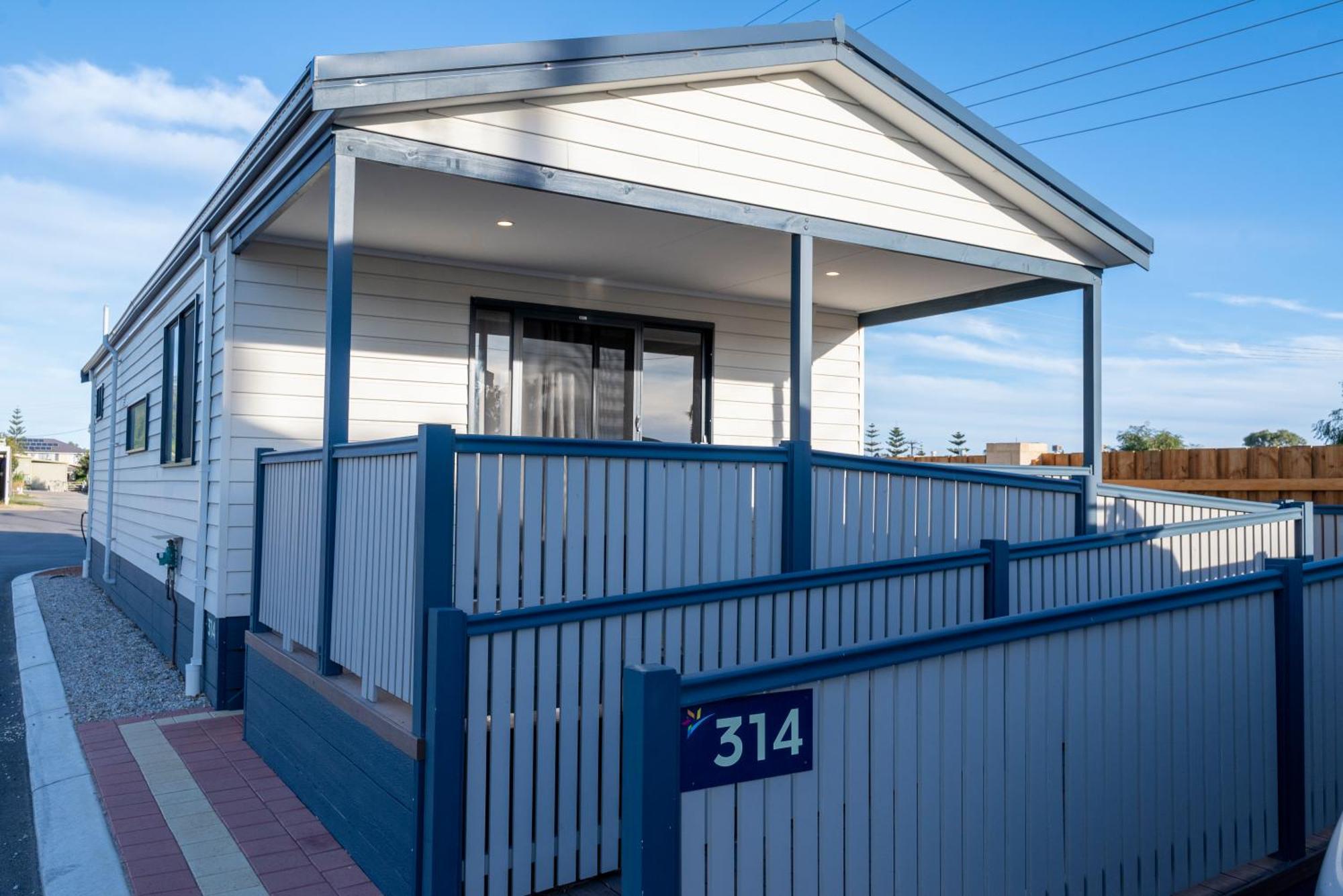 Jurien Bay Tourist Park Hotel Exterior photo
